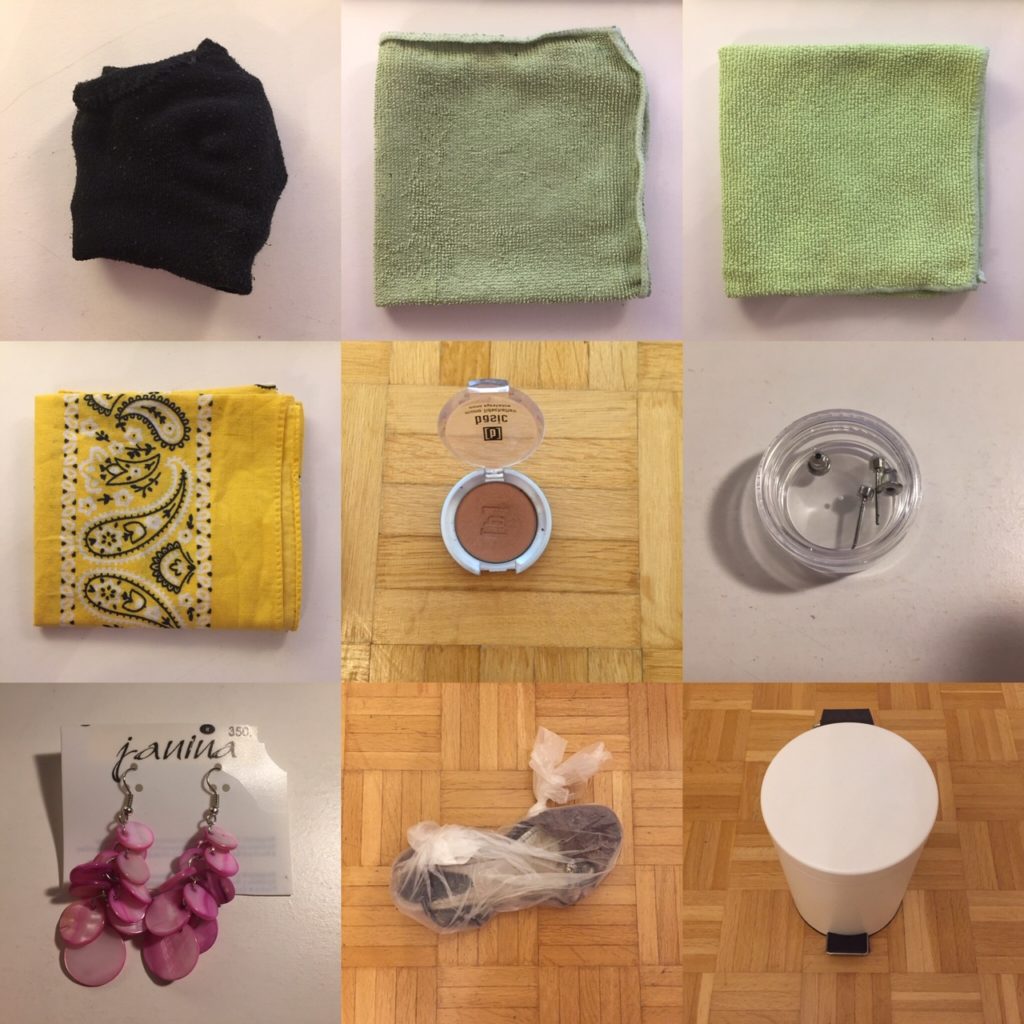 Das Bild zeigt Tücher, einen Lidschatten, Ohrringe, ein Paar ältere Schuhe und einen Mülleimer, was alles aus dem Besitz entfernt wird | Kristina Kral, Minimalismus
